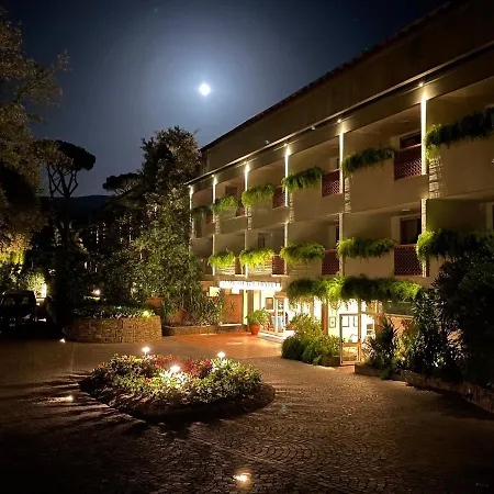 Gallia Palace - Relais & Chateaux Hotel